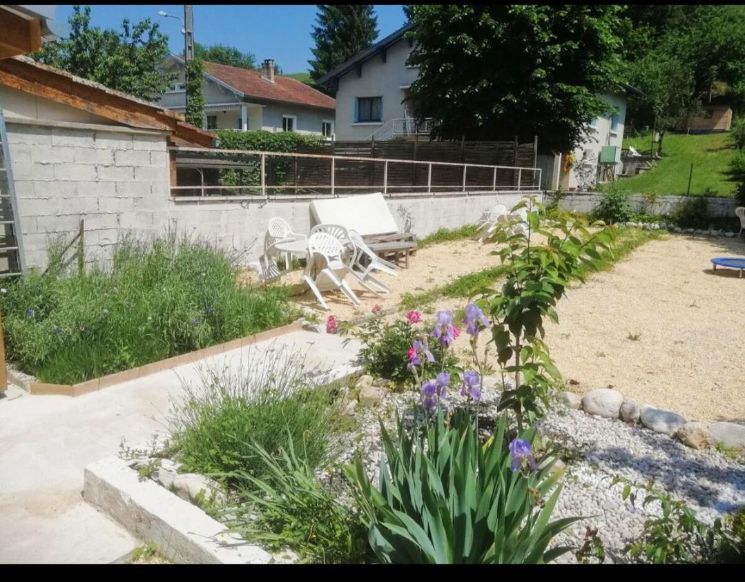 Le Studio Apartment Saint-Jean-en-Royans Exterior photo